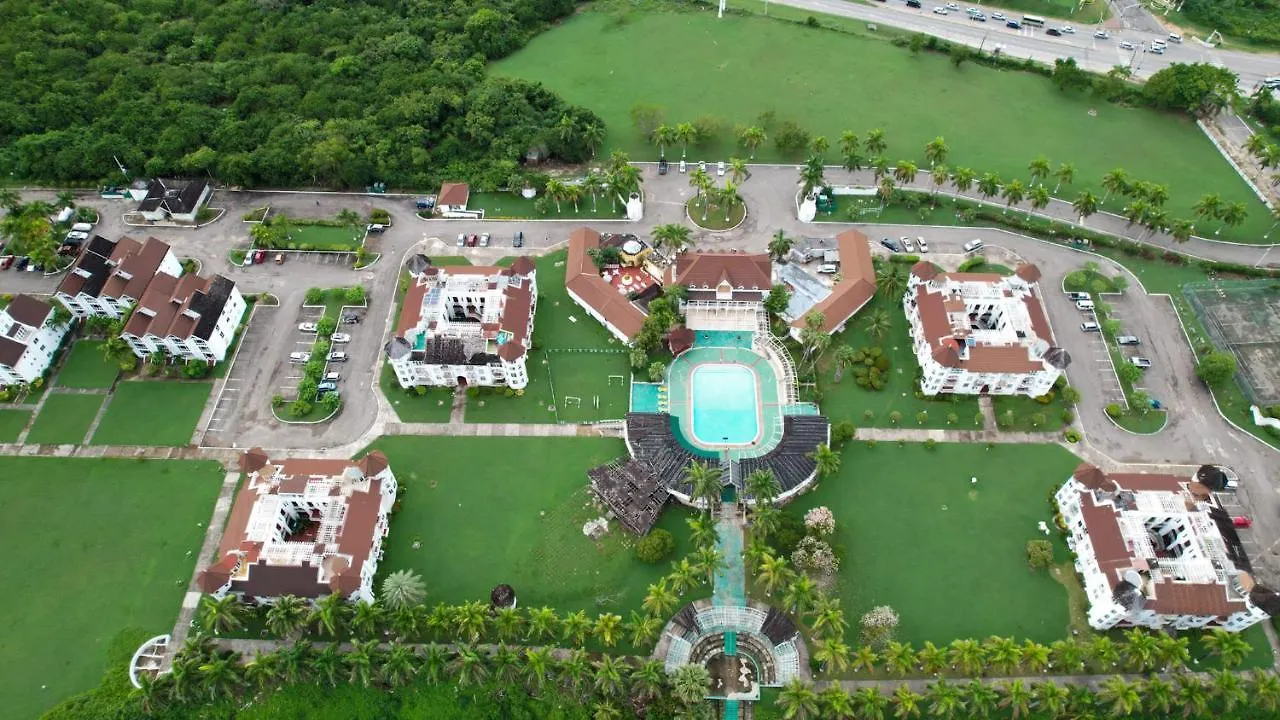 Seacastles By The Beach/Pool Montego Bay